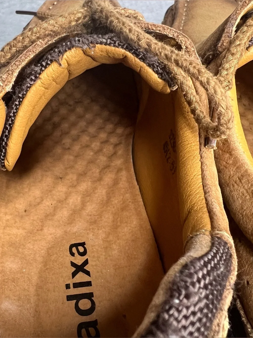 Madixa rare leather